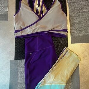 Fabletics matching bra and leggings set size large